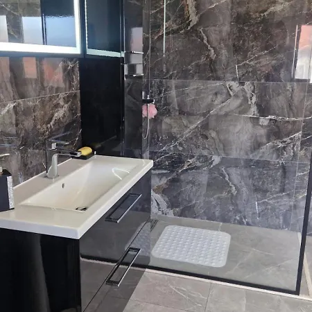 Villa Dona Bella Donji Bitelic