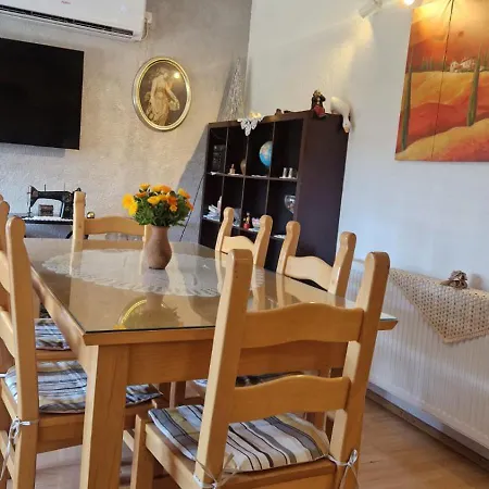 Villa Dona Bella Donji Bitelic