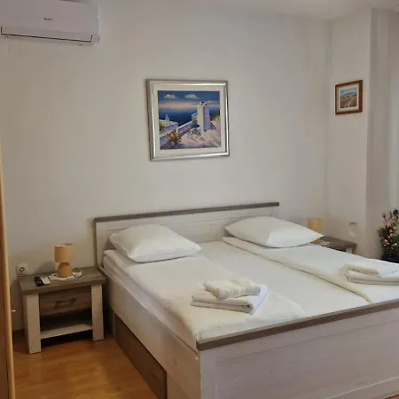 Dona Bella Donji Bitelic