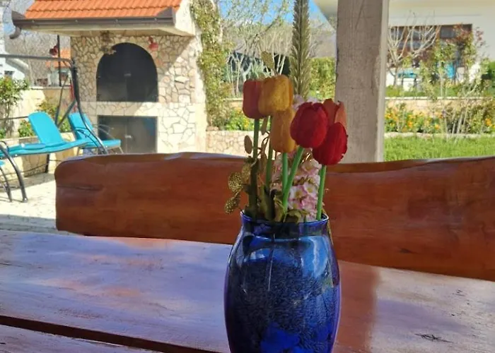 Dona Bella Villa