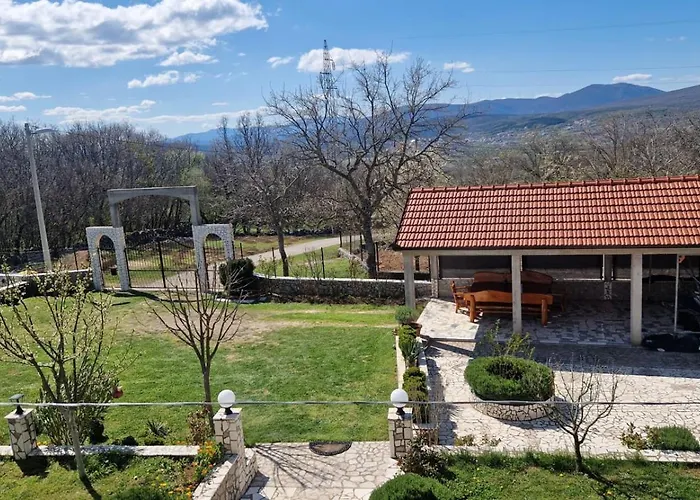 Dona Bella Villa *